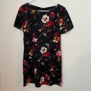 French Connection Black, Red, Multicolor Floral Short Sleeve Mini Dress